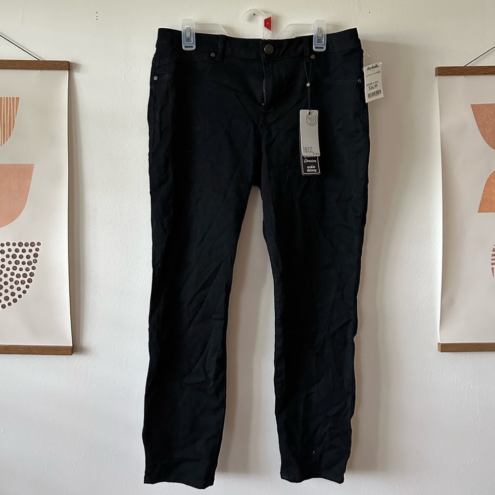 Brand new with tags black skinny jeans size 16